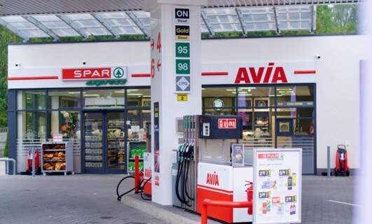 FRESH TO GO at SPAR products available at AVIA stations